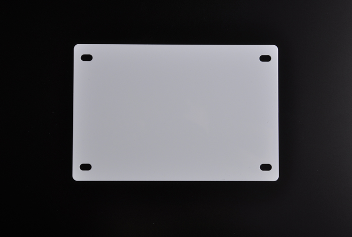 PVC標(biāo)牌80*120mm四孔，可打印標(biāo)牌